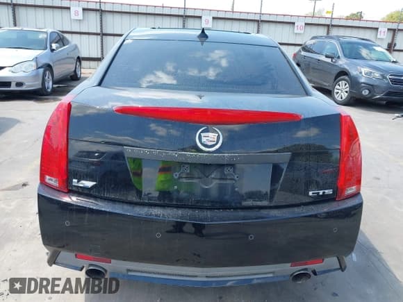 ✅ 2009 Cadillac CTS-V • VIN: 1G6DN57P890152224 • Lot: 43207857. Wystawiony na IAAI z przebiegiem 115 850 mil. Bezpłatny archiwum sprzedaży aukcyjnych z USA i szczegółowy raport historii pojazdu na DreamBid. Zdjęcie 17.