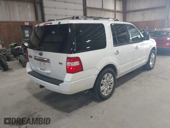 ✅ 2011 Ford Expedition Limited • VIN: 1FMJU2A54BEF43951 • Lot: 42557407. Listed on IAAI with 160,705 mi. Free auction sales archive from the USA and detailed vehicle history report at DreamBid. Image 4.