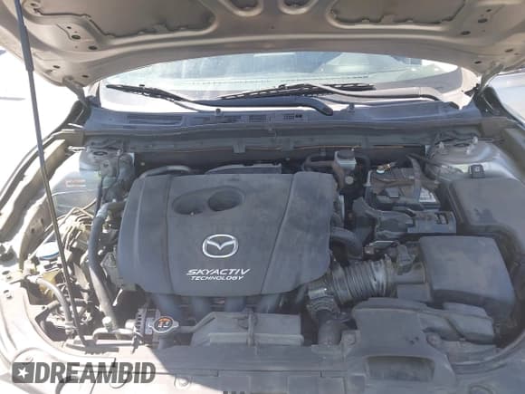 ✅ 2014 Mazda 3 i Grand Touring • VIN: JM1BM1M72E1112990 • Lot: 42485882. Wystawiony na IAAI z przebiegiem 271 237 mil. Bezpłatny archiwum sprzedaży aukcyjnych z USA i szczegółowy raport historii pojazdu na DreamBid. Zdjęcie 10.