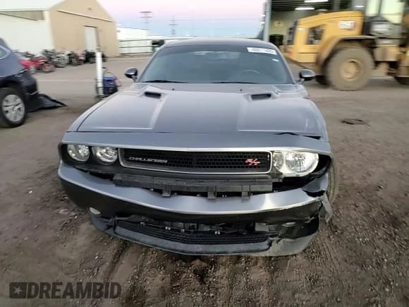 ✅ 2012 Dodge Challenger R/T Plus • VIN: 2C3CDYBT9CH253734 • Lot: 90611465. Wystawiony na Copart z przebiegiem 60 669 mil. Bezpłatny archiwum sprzedaży aukcyjnych z USA i szczegółowy raport historii pojazdu na DreamBid. Zdjęcie 13.