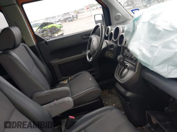 ✅ 2006 Honda Element EX-P • VIN: 5J6YH28736L015781 • Lot: 42725374. Listed on IAAI with 249,357 mi. Free auction sales archive from the USA and detailed vehicle history report at DreamBid. Image 5.