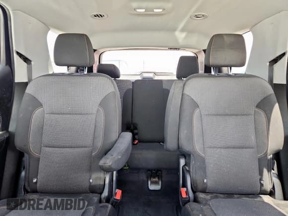 ✅ 2019 Chevrolet Traverse LT Cloth • VIN: 1GNERGKW8KJ307426 • Lot: 60090585. Wystawiony na Copart z przebiegiem 131 130 mil. Bezpłatny archiwum sprzedaży aukcyjnych z USA i szczegółowy raport historii pojazdu na DreamBid. Zdjęcie 10.