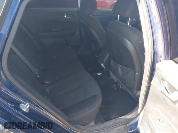 ✅ 2017 Kia Optima LX • VIN: 5XXGT4L33HG172343 • Lot: 42098580. Listed on IAAI with 157,503 mi. Free auction sales archive from the USA and detailed vehicle history report at DreamBid. Image 8.