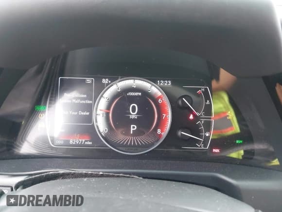 ✅ 2023 Lexus ES 300h • VIN: 58ADA1C14PU027735 • Lot: 39980058. Wystawiony na IAAI z przebiegiem 82 977 mil. Bezpłatny archiwum sprzedaży aukcyjnych z USA i szczegółowy raport historii pojazdu na DreamBid. Zdjęcie 7.