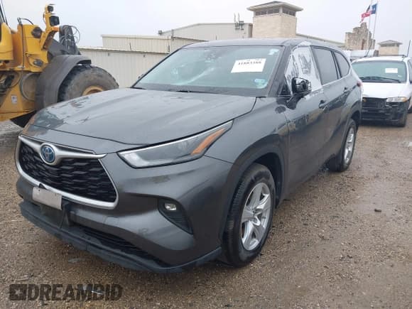 ✅ 2023 Toyota Highlander Hybrid LE • VIN: 5TDZARAH6PS519655 • Lot: 41883388. Wystawiony na IAAI z przebiegiem 31 340 mil. Bezpłatny archiwum sprzedaży aukcyjnych z USA i szczegółowy raport historii pojazdu na DreamBid. Zdjęcie 2.