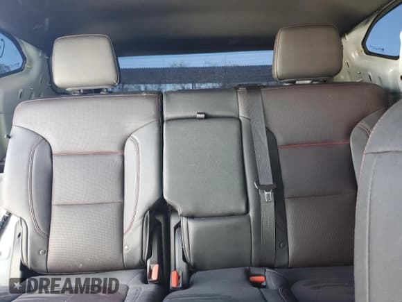 ✅ 2022 Chevrolet Blazer RS • VIN: 3GNKBERS3NS231373 • Lot: 90051575. Wystawiony na Copart z przebiegiem 24 889 mil. Bezpłatny archiwum sprzedaży aukcyjnych z USA i szczegółowy raport historii pojazdu na DreamBid. Zdjęcie 10.