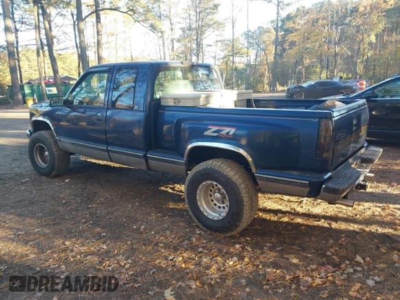 ✅ 1996 Chevrolet Silverado 1500 • VIN: 2GCEK19R2T1164298 • Лот: 43644368. Опубликован ранее на IAAI с пробегом 311 313 миль. Бесплатный доступ к архиву аукционных продаж из США и подробный отчёт об истории автомобиля на DreamBid. Изображение 3.