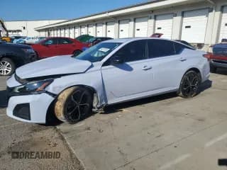 ✅ 2024 Nissan Altima SR • VIN: 1N4BL4CV8RN357799 • Lot: 84272805. Listed on Copart with 15,874 mi. Free auction sales archive from the USA and detailed vehicle history report at DreamBid. Image 1.