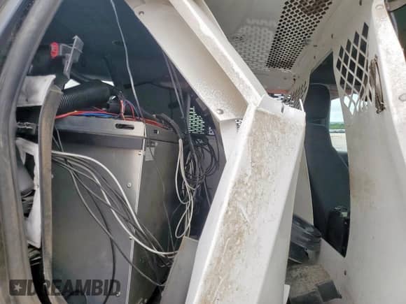 2019 Chevrolet Tahoe Commercial с VIN 1GNLCDEC3KR355331, выставлен на аукционе Copart как лот 52971695 с пробегом Не указан миль и Списание • Salvage title. История ставок и продаж доступна на DreamBid. Изображение 11.