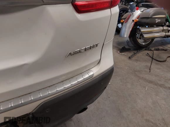 ✅ 2020 Subaru Ascent Premium • VIN: 4S4WMACD1L3402644 • Lot: 42046922. Listed on IAAI with 110,365 mi. Free auction sales archive from the USA and detailed vehicle history report at DreamBid. Image 6.