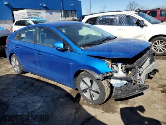 2017 Hyundai Ioniq Blue with VIN KMHC65LC4HU056425, listed as a Copart auction lot 59890914 with 92,212 mi miles and Non repairable. Bid and sale history available at DreamBid. Image 4.