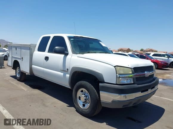 ✅ 2003 Chevrolet Silverado 2500HD LS • VIN: 1GCHC29U93E354781 • Lot: 42316975. Listed on IAAI with 360,412 mi. Free auction sales archive from the USA and detailed vehicle history report at DreamBid. Image 1.