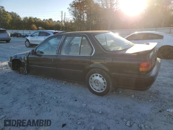 ✅ 1993 Honda Accord • VIN: 1HGCB7671PA096778 • Lot: 83810024. Wystawiony na Copart z przebiegiem 105 088 mil. Bezpłatny archiwum sprzedaży aukcyjnych z USA i szczegółowy raport historii pojazdu na DreamBid. Zdjęcie 2.