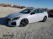 ✅ 2023 Nissan Altima SR • VIN: 1N4BL4CV3PN410860 • Lot: 91393375. Wystawiony na Copart z przebiegiem 30 450 mil. Bezpłatny archiwum sprzedaży aukcyjnych z USA i szczegółowy raport historii pojazdu na DreamBid. Zdjęcie 1.