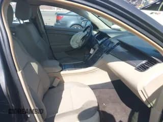 ✅ 2015 Ford Taurus SEL • VIN: 1FAHP2E88FG179306 • Лот: 43262362. Опубликован ранее на IAAI с пробегом 124 164 миль. Бесплатный доступ к архиву аукционных продаж из США и подробный отчёт об истории автомобиля на DreamBid. Изображение 5.