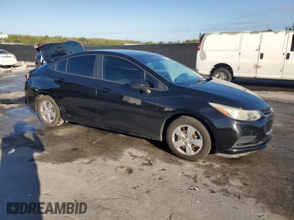 ✅ 2016 Chevrolet Cruze LS • VIN: 1G1BB5SM8G7300282 • Lot: 91427935. Listed on Copart with 62,524 mi. Free auction sales archive from the USA and detailed vehicle history report at DreamBid. Image 4.