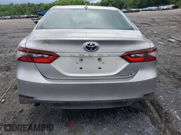2023 Toyota Camry Hybrid LE with VIN 4T1C31AK6PU609392, listed as a Copart auction lot 61189365 with 134,257 mi miles and Clean title. Bid and sale history available at DreamBid. Image 6.