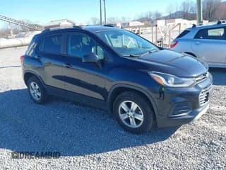 ✅ 2022 Chevrolet Trax LT • VIN: KL7CJPSMXNB510089 • Lot: 43703203. Wystawiony na IAAI z przebiegiem 149 178 mil. Bezpłatny archiwum sprzedaży aukcyjnych z USA i szczegółowy raport historii pojazdu na DreamBid. Zdjęcie 1.