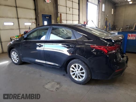 ✅ 2022 Hyundai Accent SEL • VIN: 3KPC24A67NE167925 • Лот: 72226084. Опубликован ранее на Copart с пробегом 24 132 миль. Бесплатный доступ к архиву аукционных продаж из США и подробный отчёт об истории автомобиля на DreamBid. Изображение 2.