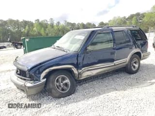 ✅ 1999 Chevrolet Blazer LS • VIN: 1GNCS13W3X2174681 • Lot: 51832365. Wystawiony na Copart z przebiegiem 209 536 mil. Bezpłatny archiwum sprzedaży aukcyjnych z USA i szczegółowy raport historii pojazdu na DreamBid. Zdjęcie 1.