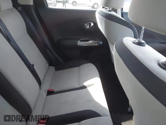 ✅ 2011 Nissan Juke SL • VIN: JN8AF5MV1BT010824 • Lot: 42806967. Wystawiony na IAAI z przebiegiem 168 397 mil. Bezpłatny archiwum sprzedaży aukcyjnych z USA i szczegółowy raport historii pojazdu na DreamBid. Zdjęcie 8.