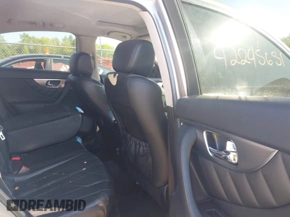 ✅ 2010 Infiniti FX • VIN: JN8AS1MW9AM851036 • Lot: 42245651. Wystawiony na IAAI z przebiegiem 168 134 mil. Bezpłatny archiwum sprzedaży aukcyjnych z USA i szczegółowy raport historii pojazdu na DreamBid. Zdjęcie 8.