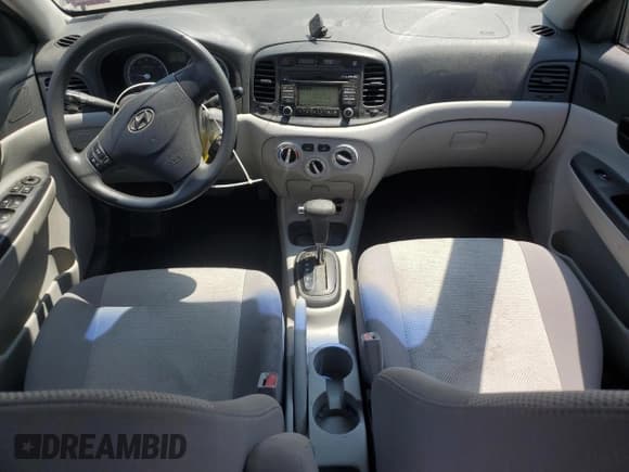 ✅ 2009 Hyundai Accent Auto GLS • VIN: KMHCN46C69U327480 • Лот: 60708275. Опубликован ранее на Copart с пробегом 90 710 миль. Бесплатный доступ к архиву аукционных продаж из США и подробный отчёт об истории автомобиля на DreamBid. Изображение 8.