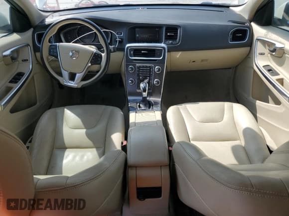 ✅ 2015 Volvo S60 T5 Drive-E Premier • VIN: YV140MFK8F1350796 • Lot: 81000745. Listed on Copart with 117,885 mi. Free auction sales archive from the USA and detailed vehicle history report at DreamBid. Image 8.