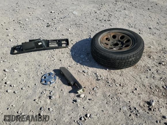 ✅ 2005 Chevrolet Silverado 1500 LT • VIN: 2GCEC19T751392373 • Лот: 53318345. Опубликован ранее на Copart с пробегом 206 126 миль. Бесплатный доступ к архиву аукционных продаж из США и подробный отчёт об истории автомобиля на DreamBid. Изображение 12.