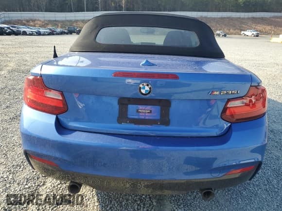 ✅ 2016 BMW 2 Series M235i • VIN: WBA1M1C59GV394453 • Lot: 49224295. Wystawiony na Copart z przebiegiem 137 281 mil. Bezpłatny archiwum sprzedaży aukcyjnych z USA i szczegółowy raport historii pojazdu na DreamBid. Zdjęcie 6.