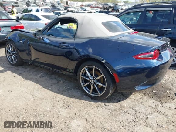 ✅ 2021 Mazda MX-5 Miata Grand Touring • VIN: JM1NDAD79M0457032 • Лот: 41931348. Опубликован ранее на IAAI с пробегом 47 874 миль. Бесплатный доступ к архиву аукционных продаж из США и подробный отчёт об истории автомобиля на DreamBid. Изображение 3.