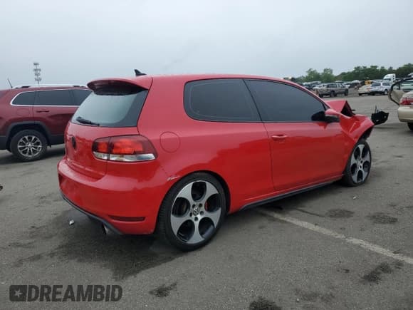 ✅ 2013 Volkswagen Golf GTI • VIN: WVWED7AJ7DW004012 • Lot: 60891965. Wystawiony na Copart z przebiegiem 140 240 mil. Bezpłatny archiwum sprzedaży aukcyjnych z USA i szczegółowy raport historii pojazdu na DreamBid. Zdjęcie 3.
