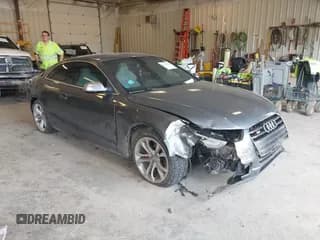 ✅ 2013 Audi S5 Premium Plus • VIN: WAUCGAFR3DA035018 • Lot: 42378592. Listed on IAAI with 237,189 mi. Free auction sales archive from the USA and detailed vehicle history report at DreamBid. Image 1.