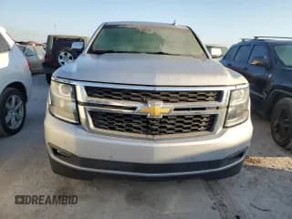 ✅ 2017 Chevrolet Suburban LT • VIN: 1GNSKHKC1HR270992 • Lot: 75316344. Wystawiony na Copart z przebiegiem Nie podano. Bezpłatny archiwum sprzedaży aukcyjnych z USA i szczegółowy raport historii pojazdu na DreamBid. Zdjęcie 5.