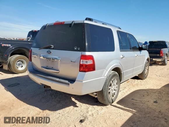 ✅ 2012 Ford Expedition Limited • VIN: 1FMJU1K55CEF11147 • Лот: 91347945. Опубликован ранее на Copart с пробегом 110 330 миль. Бесплатный доступ к архиву аукционных продаж из США и подробный отчёт об истории автомобиля на DreamBid. Изображение 3.