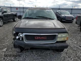 ✅ 1998 GMC Jimmy SLE • VIN: 1GKDT13W3W2555220 • Лот: 42743674. Опубликован ранее на Copart с пробегом 207 235 миль. Бесплатный доступ к архиву аукционных продаж из США и подробный отчёт об истории автомобиля на DreamBid. Изображение 5.