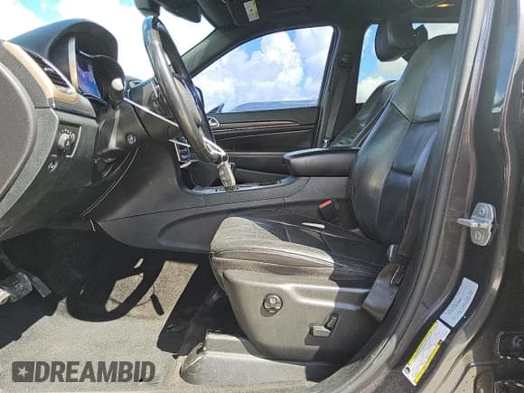 ✅ 2015 Jeep Grand Cherokee Limited • VIN: 1C4RJEBG6FC906320 • Lot: 81384665. Listed on Copart with 140,796 mi. Free auction sales archive from the USA and detailed vehicle history report at DreamBid. Image 7.