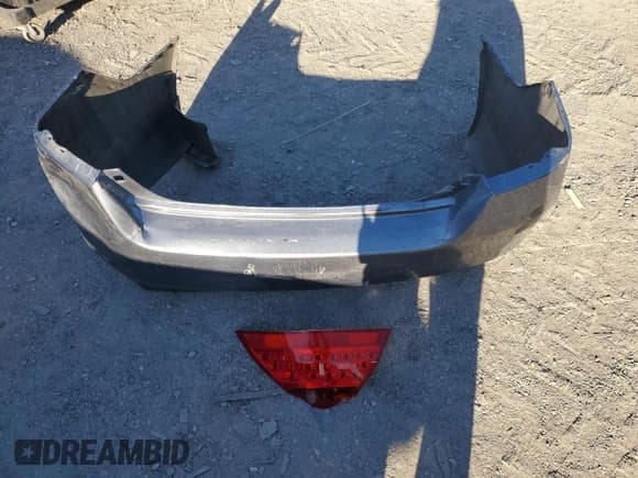 ✅ 2007 Honda Accord LX • VIN: 1HGCM66357A024516 • Лот: 85195115. Опубликован ранее на Copart с пробегом 355 232 миль. Бесплатный доступ к архиву аукционных продаж из США и подробный отчёт об истории автомобиля на DreamBid. Изображение 12.