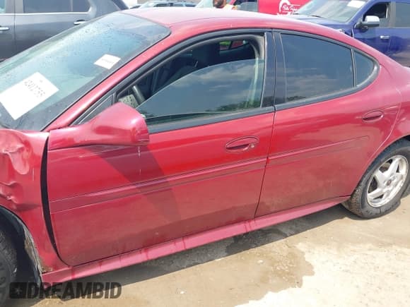 ✅ 2005 Pontiac Grand Prix • VIN: 2G2WP522651204285 • Lot: 42412755. Wystawiony na IAAI z przebiegiem 156 501 mil. Bezpłatny archiwum sprzedaży aukcyjnych z USA i szczegółowy raport historii pojazdu na DreamBid. Zdjęcie 14.