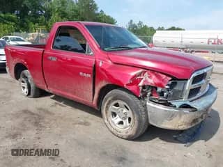 2010 Dodge 1500 ST z VIN 3D7JB1EK8AG107492, wystawiony jako IAAI lot #42261834 z przebiegiem 242 630 mil mil oraz . Historia ofert i sprzedaży dostępna na DreamBid. Obrazek 1.
