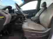 2015 Hyundai Tucson Limited z VIN KM8JUCAG8FU078805, wystawiony jako Copart lot #91584205 z przebiegiem Nie podano mil oraz Czysty tytuł • Clean title. Historia ofert i sprzedaży dostępna na DreamBid. Obrazek 7.