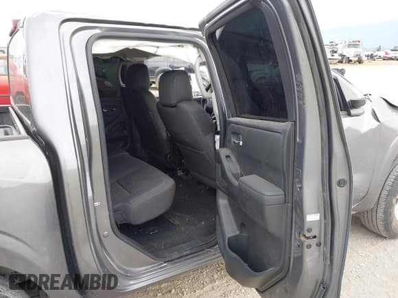 ✅ 2024 Nissan Frontier Pro-X • VIN: 1N6ED1EJ2RN650804 • Lot: 43037267. Listed on IAAI with 19,081 mi. Free auction sales archive from the USA and detailed vehicle history report at DreamBid. Image 8.