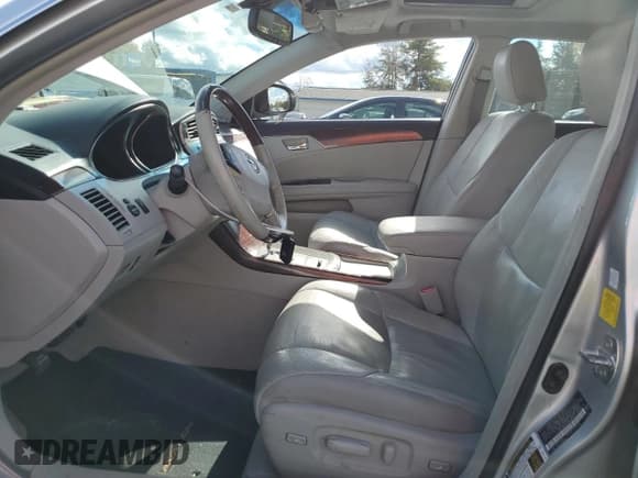✅ 2011 Toyota Avalon Limited • VIN: 4T1BK3DB9BU395254 • Lot: 90817015. Listed on Copart with 140,247 mi. Free auction sales archive from the USA and detailed vehicle history report at DreamBid. Image 7.