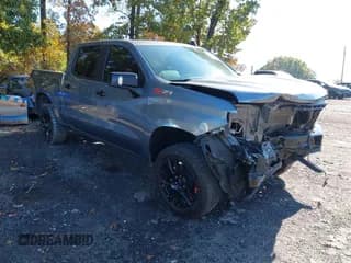 ✅ 2021 Chevrolet Silverado 1500 LT Trail Boss • VIN: 1GCPYFEL4MZ260285 • Lot: 43559454. Wystawiony na IAAI z przebiegiem 89 699 mil. Bezpłatny archiwum sprzedaży aukcyjnych z USA i szczegółowy raport historii pojazdu na DreamBid. Zdjęcie 1.
