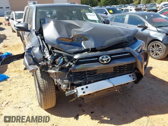 ✅ 2023 Toyota 4Runner SR5 Premium • VIN: JTEFU5JR6P5289418 • Lot: 43461436. Listed on IAAI with 39,533 mi. Free auction sales archive from the USA and detailed vehicle history report at DreamBid. Image 18.