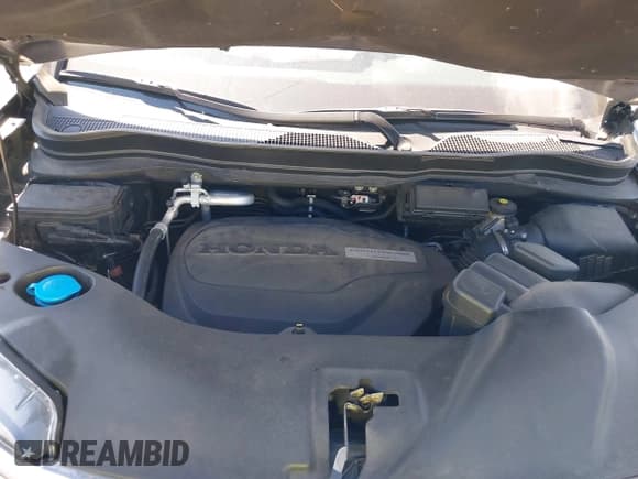 ✅ 2018 Honda Pilot EX-L • VIN: 5FNYF6H54JB063769 • Lot: 43058335. Listed on IAAI with 95,054 mi. Free auction sales archive from the USA and detailed vehicle history report at DreamBid. Image 10.