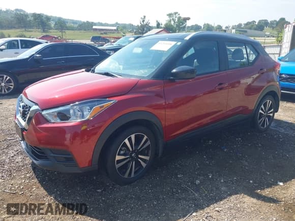 ✅ 2020 Nissan Kicks SV • VIN: 3N1CP5CV2LL535077 • Lot: 43233118. Listed on IAAI with 32,789 mi. Free auction sales archive from the USA and detailed vehicle history report at DreamBid. Image 2.