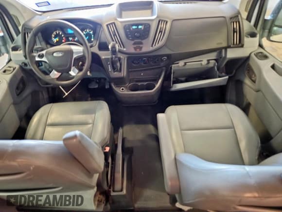 ✅ 2017 Ford Transit XL • VIN: 1FBZX2YMXHKA62466 • Lot: 92638055. Wystawiony na Copart z przebiegiem 47 192 mil. Bezpłatny archiwum sprzedaży aukcyjnych z USA i szczegółowy raport historii pojazdu na DreamBid. Zdjęcie 8.