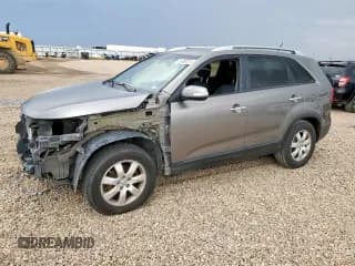 ✅ 2012 Kia Sorento LX • VIN: 5XYKT4A29CG244249 • Lot: 86065875. Wystawiony na Copart z przebiegiem 195 901 mil. Bezpłatny archiwum sprzedaży aukcyjnych z USA i szczegółowy raport historii pojazdu na DreamBid. Zdjęcie 1.