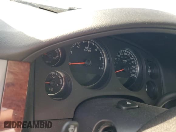 ✅ 2012 Chevrolet Suburban LT • VIN: 1GNSKJE72CR172827 • Lot: 74595184. Wystawiony na Copart z przebiegiem Nie podano. Bezpłatny archiwum sprzedaży aukcyjnych z USA i szczegółowy raport historii pojazdu na DreamBid. Zdjęcie 9.